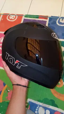 Helm KYT r10 full face black doff