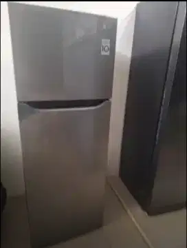 Kulkas 2 pintu LG