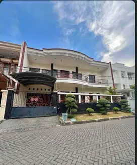Jual rumah mewah lokasi elite Darmo hill sby