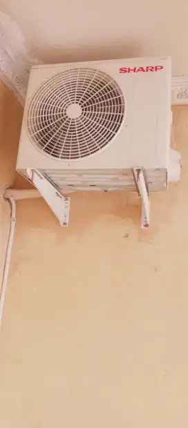 AC Sharp 1 pk baru beberapa bulan