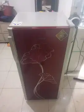 Kulkas Polytron
