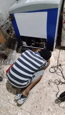 jasa servis ac kulkas frezer showcase mesin cuci dan bongkar pasang ac