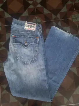 Celana jeans TRUE RELIGION section BOOT CUT original made in USA no 34