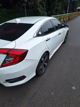Honda Civic 2018 Bensin
