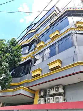 Hotel Penginapan OYO 50 Kamar Omset Bagus di Cideng, Jakarta Pusat