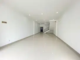 Dijual Ruko 3 1/2 Lantai Jl. Jatiwaringin raya jakarta timur Full Baru