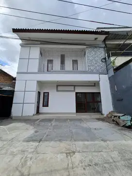 Dijual Kost Full Penghuni Di Pinggir Jalan Raya Utara Beringin