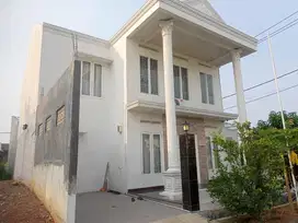 rumah mewah dua lantai komersil deket pasar lama