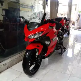 DP 16 JT/ BUNGA MENURUN 2%/ KAWASAKI NINJA FI 250 TAHUN 2023