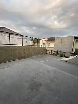 DIJUAL RUMAH MEWAH DALAM PERUMAHAN GREEN HILLS JAKAL KM 9 YOGYAKARTA