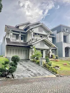 Rumah Mewah Taman Golf Citraland Surabaya Barat