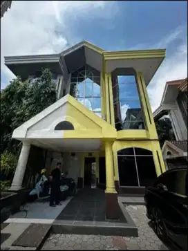 JUAL SEWA RUKO 3 LANTAI KOSONGAN TAMAN BEVERLY SURABAYA