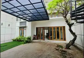 Rumah Mewah 2 Lantai di Cluster Grand Depok City Furnished