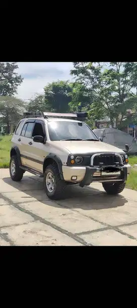 Suzuki grand Escudo 1.6 4x4