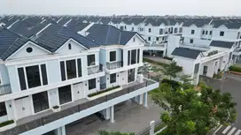 Rumah 3 lantai di lavon swancity type G