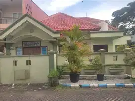DIJUAL RUMAH HOOK PURI SURYA PASADENA DEKAT POS SATPAM