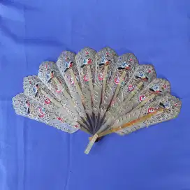 Kipas lipat wayang bahan kulit