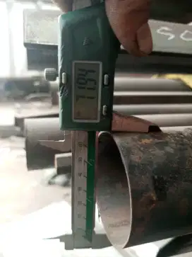 Menjual segala jenis besi,baja,plat,dan stainless