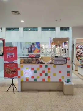 DI JUAL CEPAT 1 SET RAK UNTUK BERDAGANG KONDISI MASIH SANGAT BAIK