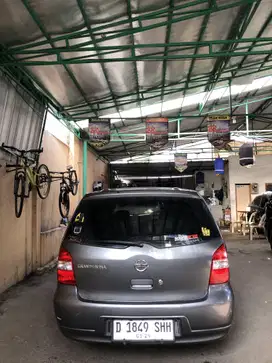 DP10JT nissan grand livina SV matic 2012