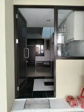 Dijual Kostan 7 Pintu Dengan Kamar Mandi Dalam di Foresta