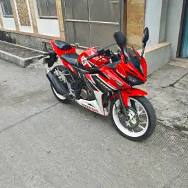 Honda CBR 150R Tahun 2018 Full Orisinil Terawat Facelift LED 150 R