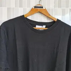 571. KAOS ADIDAS WARNA HITAM SIZE XL  PRELOVED
