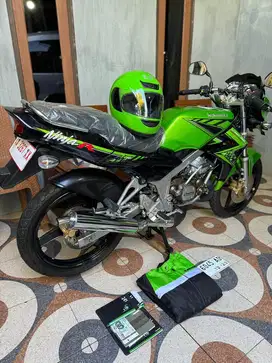 di jual ninja R NOS/new old stok sipamanan dari baru