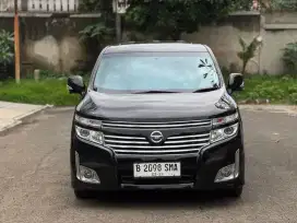 Elgrand 2.5 HWS AT 2013