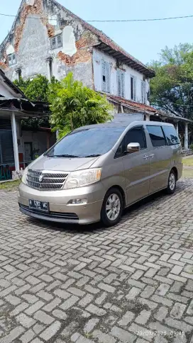 Alphard V 3.0 AWD tahun 2004 istimewa