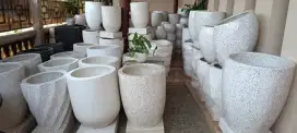 Gentong teraso dan pot