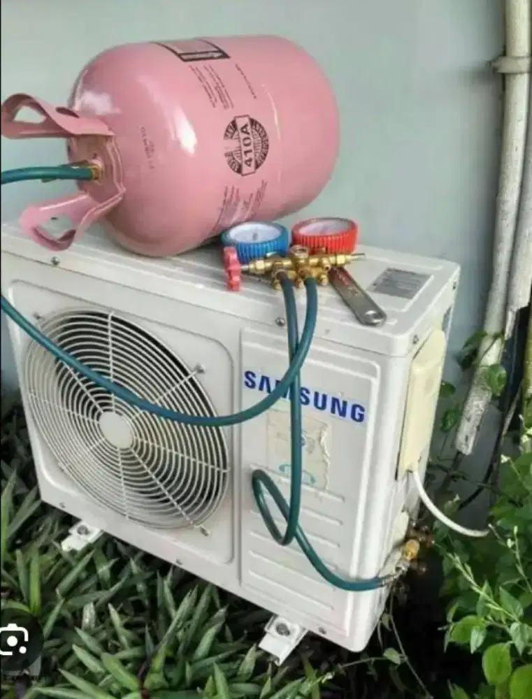 Service perbaikan AC / pemasangan AC