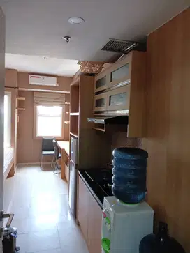 DISEWAKAN STUDIO lt 15 Pool View Apartmen Parahyangan Residence Bndung