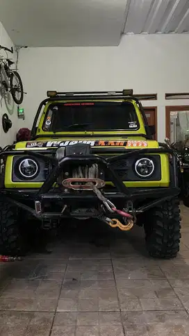 Suzuki Jimny 1983 Bensin