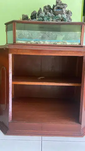 Lemari Buku Hexagonal