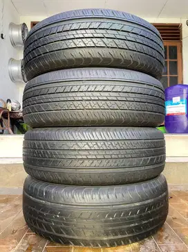 Ban Dunlop Grandtrek ST30 225 65 r17 4Pcs