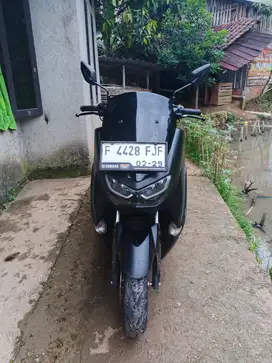 Di jual per orangan