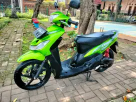 Mio smile 2011 lengkap pajak idup warna hijau Asli