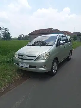 Toyota Kijang Innova 2007 Bensin