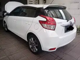 Yaris G, AT, plat D, istw