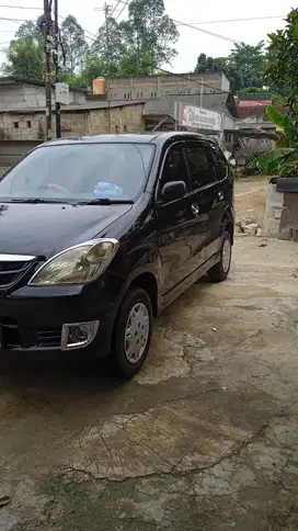 Daihatsu Xenia 2009 Bensin