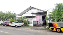 GUDANG LUAS ADA RUANGAN KANTOR BAGUS SI NOL.JALAN RAYA TUMPANG MALANG