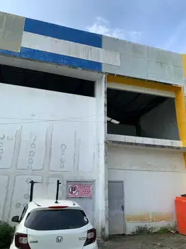 Gudang Dekat Gerbang Tol Samarinda dan Pelabuhan Kawasan Bebas Banjir