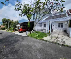 Rumah 1 lantai Tampak Siring Sentul City
