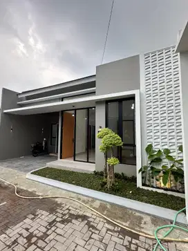 DIJUAL RUMAH BARU DALAM CLUSTER SEPUTARAN BARAT PEMDA SLEMAN
