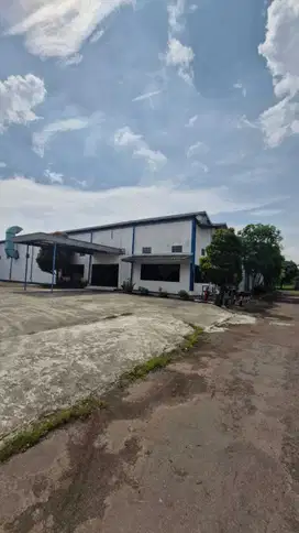 Pabrik Pinggir Jalan Raya Cikande Serang Banten