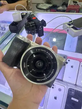 Kamera Mirrorless Sony Alpha A6000 Fullset silver