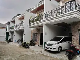 Jual Murah Rumah Clasic Townhouse Cimanggis Lokasi Dekat Tol Cibubur