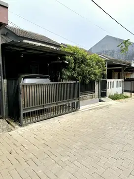 Dijual Rumah Meruyung Dekat Kubah Mas