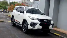TOYOTA FORTUNER VRZ TRD SPORTIVO AT PUTIH 2019 KM74RB RECORD